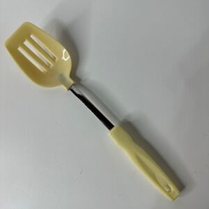 Vintage Plastic Slotted‎ Serving Spoon Cream Yellow Korea Hanging Hole 11"